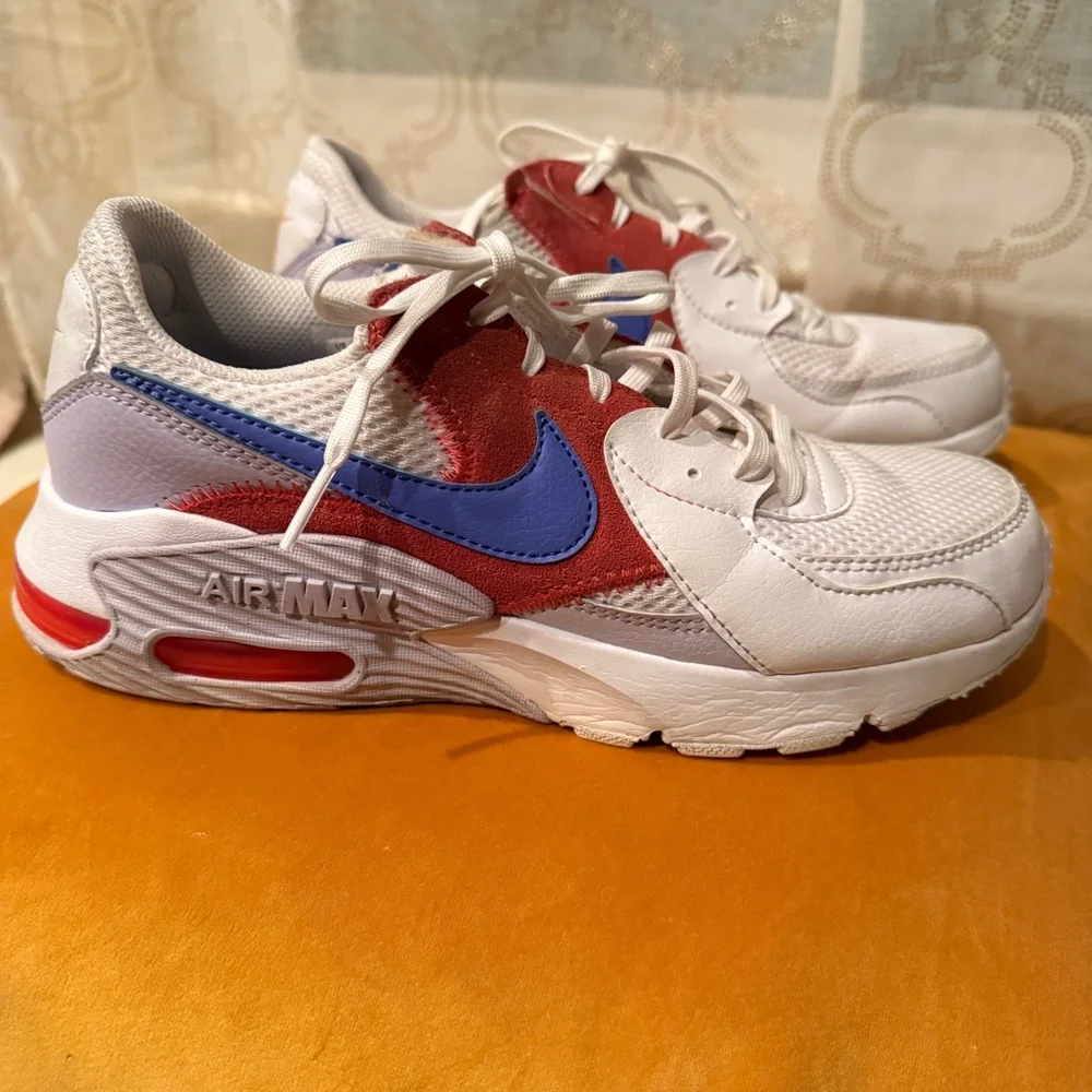 Nike Air Max Excee Women's‎ Shoes Size 8 CD5432-115 White/Sapphire-Pure Violet
